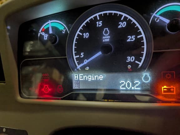 Image of John Deere 3039R equipment image 4