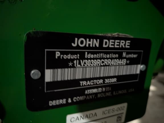 Image of John Deere 3039R equipment image 3