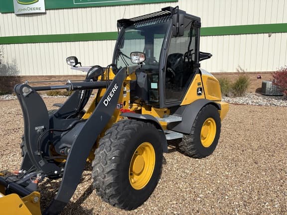 Image of John Deere 304G equipment image 1