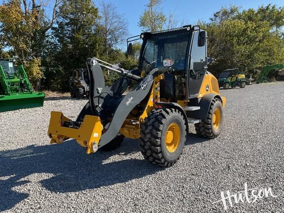 Image of John Deere 304G equipment image 1