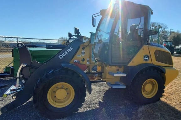 Image of John Deere 304G equipment image 2