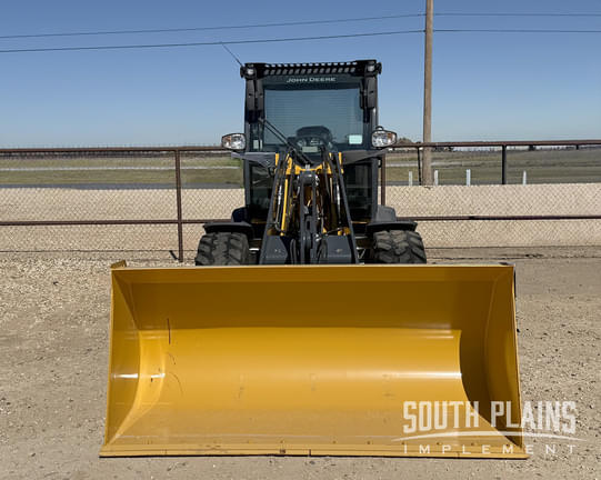 Image of John Deere 304G equipment image 2
