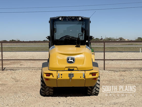 Image of John Deere 304G equipment image 3