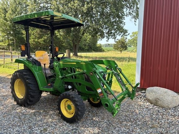 2024 John Deere 3043D Equipment Image0