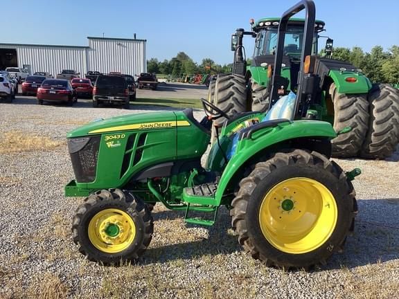Image of John Deere 3043D Primary image