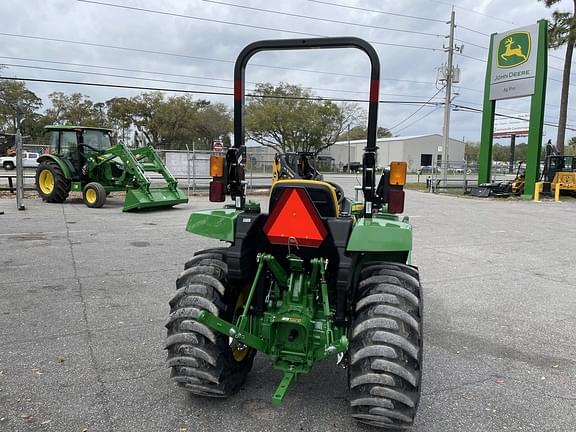 Image of John Deere 3043D equipment image 2