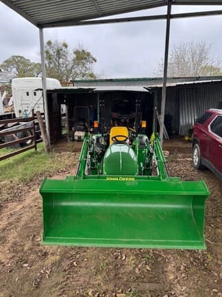 Image of John Deere 3043D equipment image 2