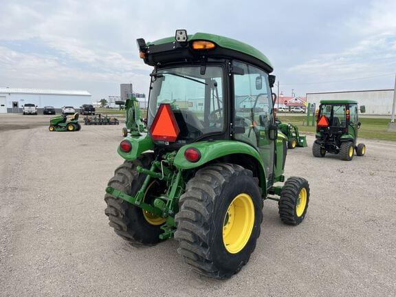 Image of John Deere 3046R equipment image 3