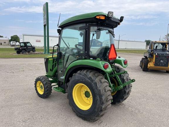 Image of John Deere 3046R equipment image 2