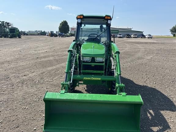 Image of John Deere 3046R equipment image 1