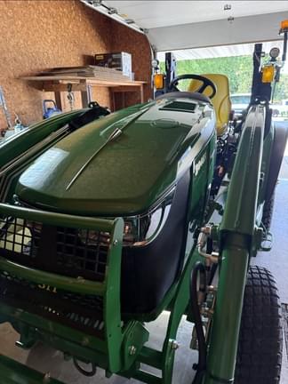Image of John Deere 3046R equipment image 1