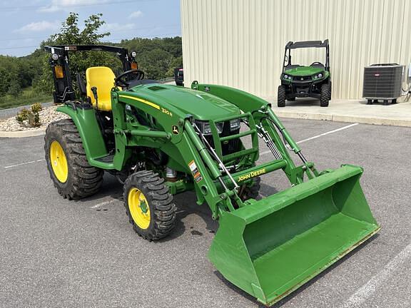 Image of John Deere 3046R equipment image 3