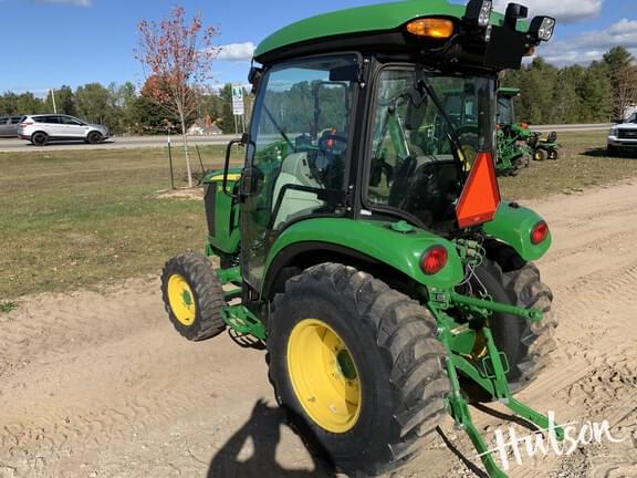 Image of John Deere 3046R equipment image 2
