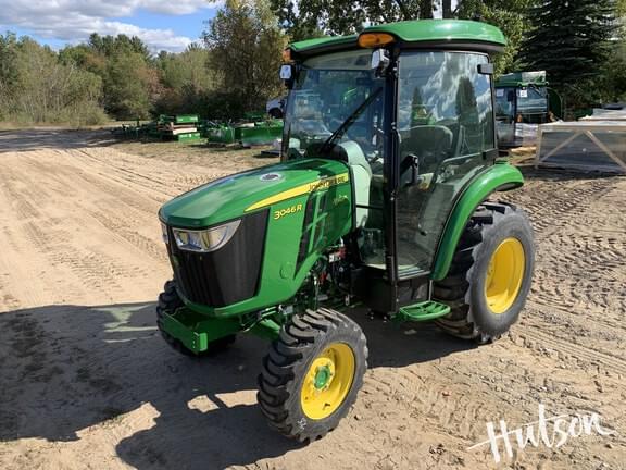 Image of John Deere 3046R equipment image 1