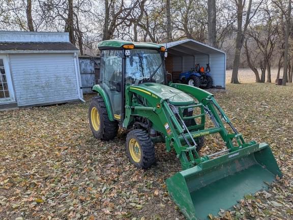 Image of John Deere 3046R equipment image 1