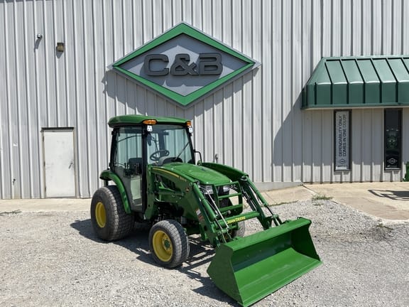 Main image John Deere 3046R