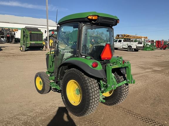 Image of John Deere 3046R equipment image 1