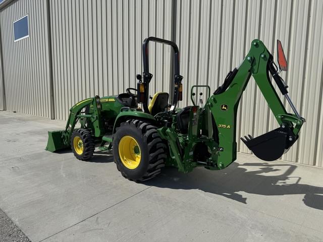 Image of John Deere 3046R equipment image 2