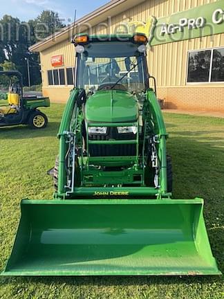 Image of John Deere 3046R equipment image 1