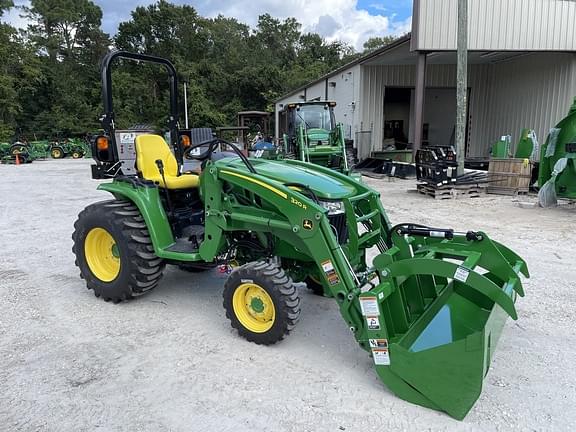 Image of John Deere 3046R equipment image 3