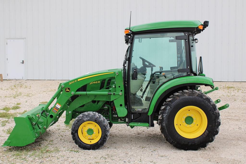 Image of John Deere 3046R Primary image