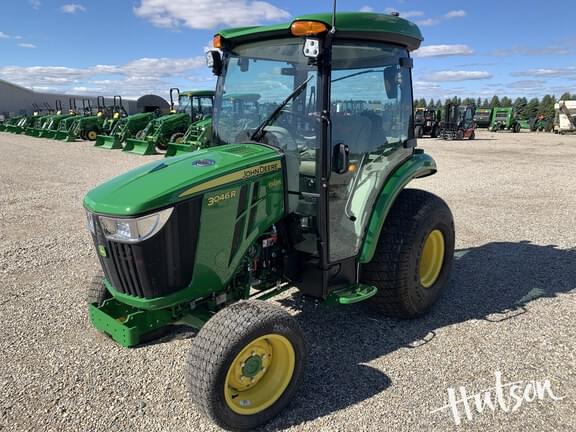 Image of John Deere 3046R equipment image 1