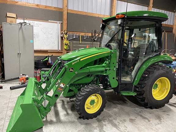 Image of John Deere 3046R equipment image 1