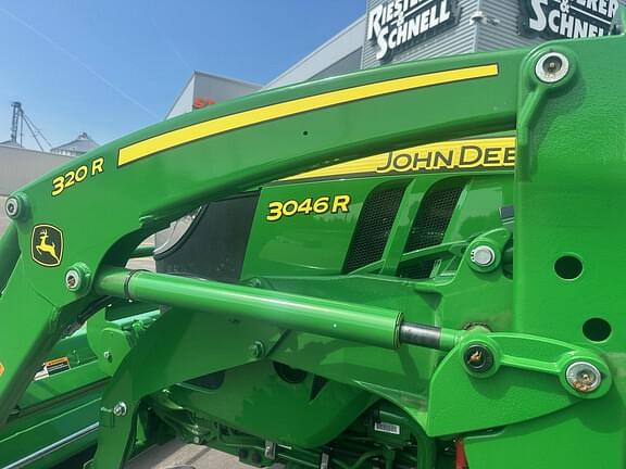 Image of John Deere 3046R equipment image 2