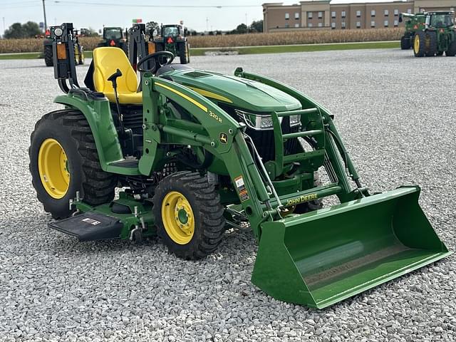 Image of John Deere 3046R equipment image 1