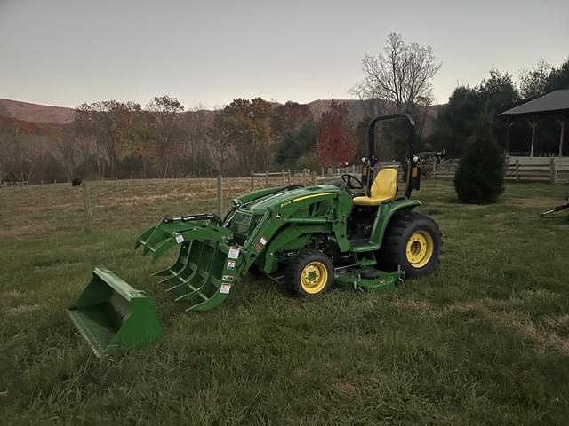 Image of John Deere 3046R equipment image 1
