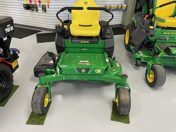 Image of John Deere Z315E equipment image 2