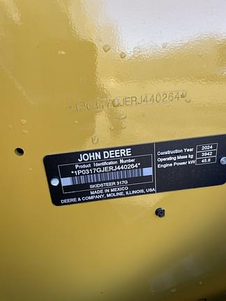 Image of John Deere 317G equipment image 3