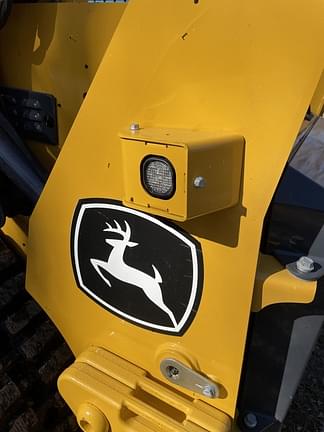 Image of John Deere 317G equipment image 4