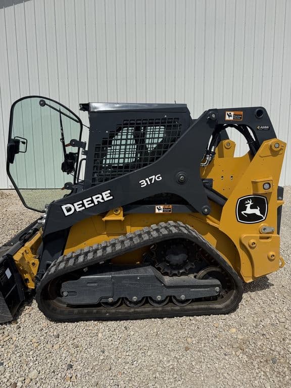 Image of John Deere 317G equipment image 2