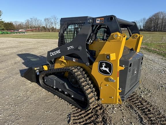 Image of John Deere 317G equipment image 1