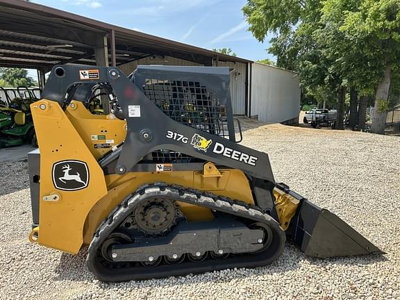 Image of John Deere 317G equipment image 3