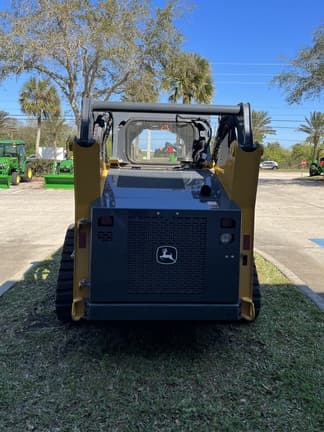 Image of John Deere 317G equipment image 3