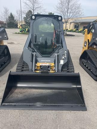 Image of John Deere 317G equipment image 1