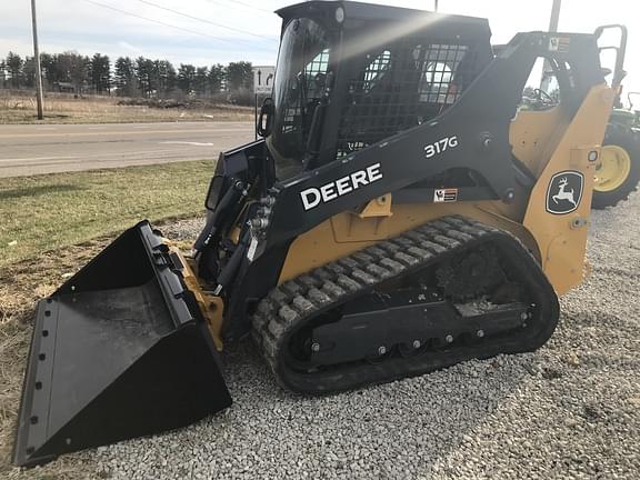 Image of John Deere 317G equipment image 2