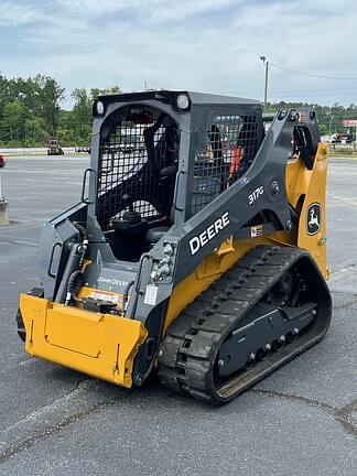 Image of John Deere 317G equipment image 3