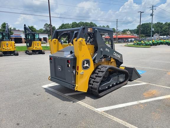 Image of John Deere 317G equipment image 3