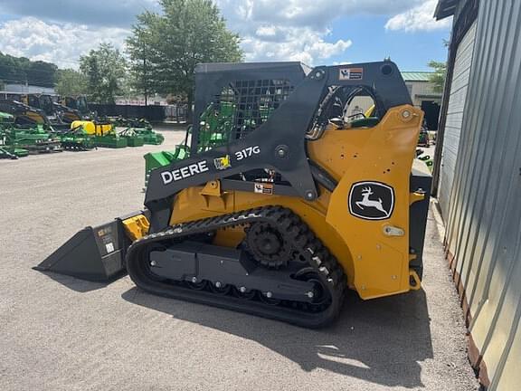 Image of John Deere 317G equipment image 4