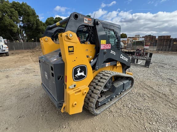 Image of John Deere 317G equipment image 4