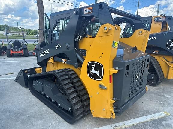 Image of John Deere 317G equipment image 2