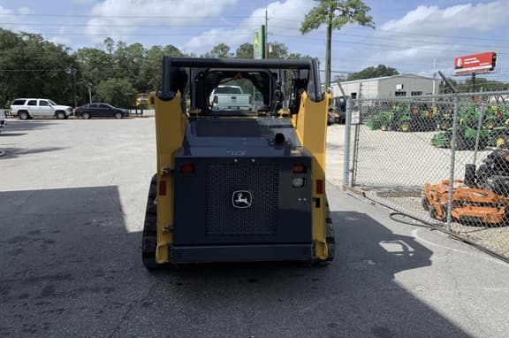 Image of John Deere 317G equipment image 4