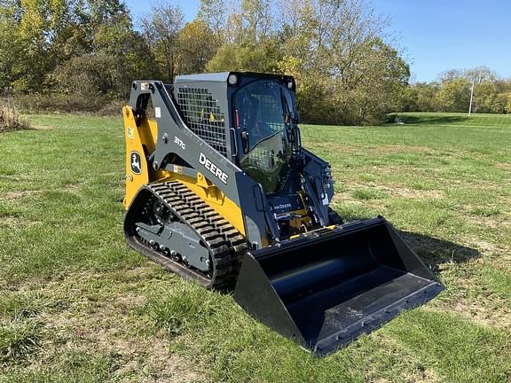 Image of John Deere 317G equipment image 1