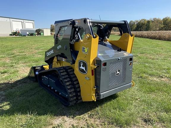 Image of John Deere 317G equipment image 3