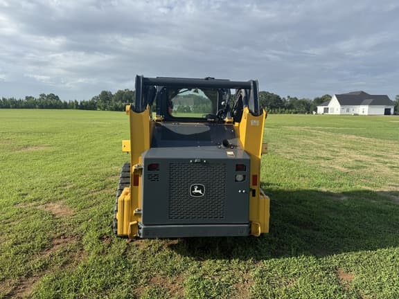 Image of John Deere 317G equipment image 3