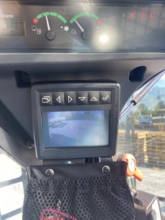 Image of John Deere 317G equipment image 3