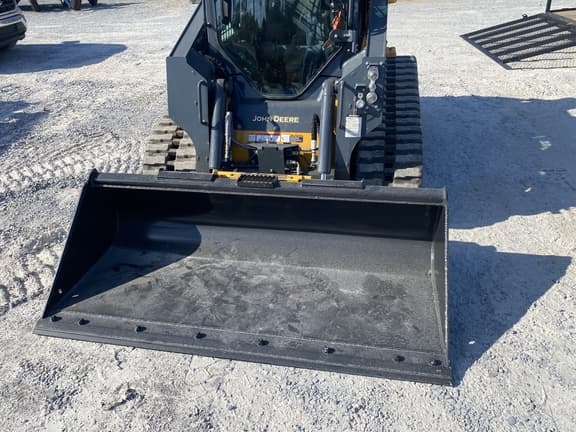 Image of John Deere 317G equipment image 1